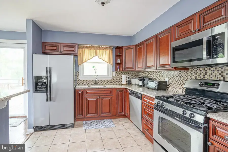 5 Cypress Cir, West Deptford, NJ 08096 - #3