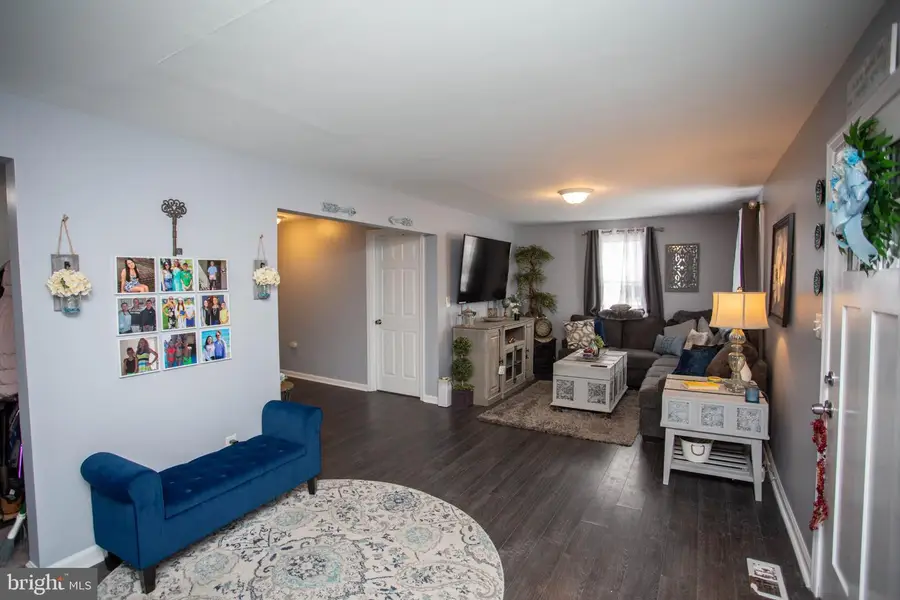 427 Church St, Williamstown, NJ 08094 - #2