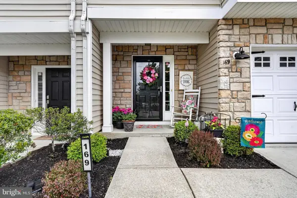169 Acorn Dr, MOUNT ROYAL, NJ 08061