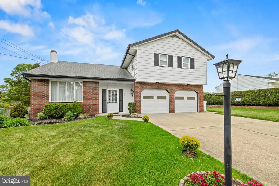 211 Spruce St, Blackwood, NJ 08012 - #2