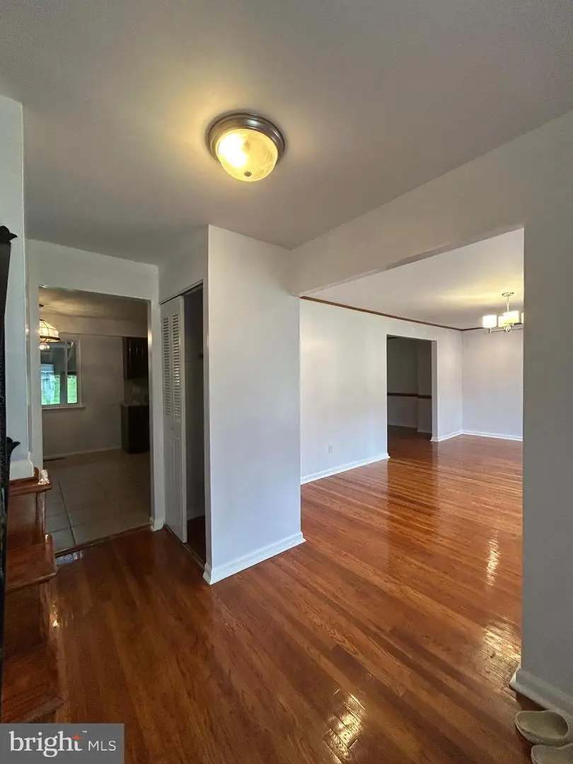 27 Hyannis Ave, Blackwood, NJ 08012 - #3