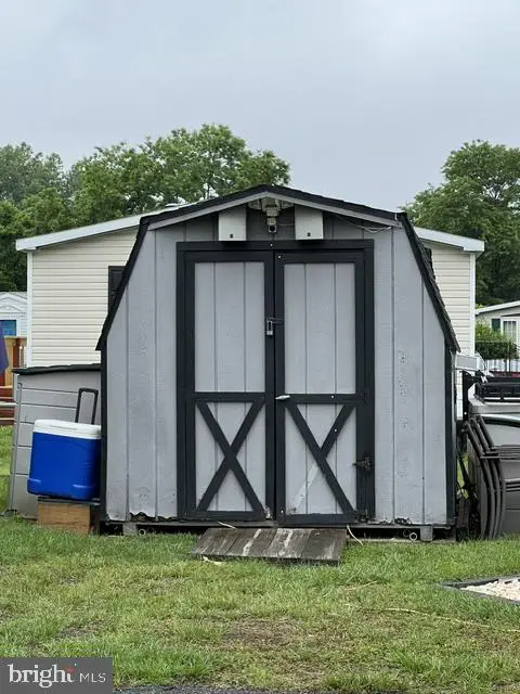 405 Peacock St, Paulsboro, NJ 08066 - #3
