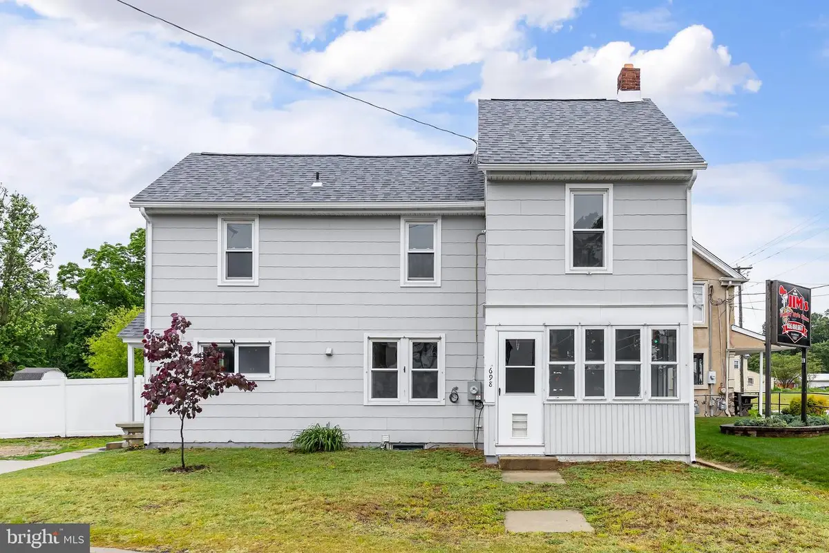 698 Main St, Mantua, NJ 08051 - #1