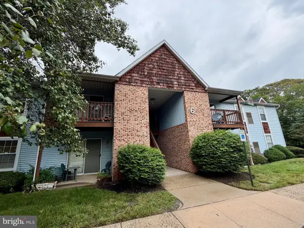64 Dover Ct, BLACKWOOD, NJ 08012