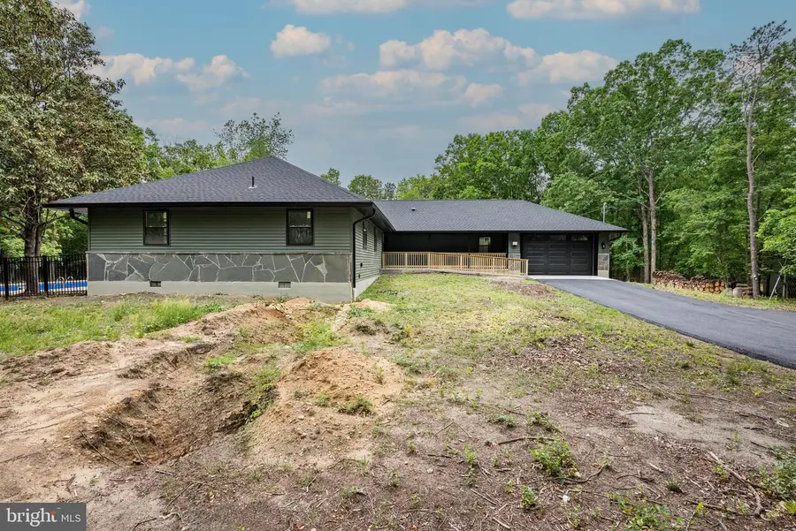 2429 Sunnyhill Ave, Williamstown, NJ 08094 - #2