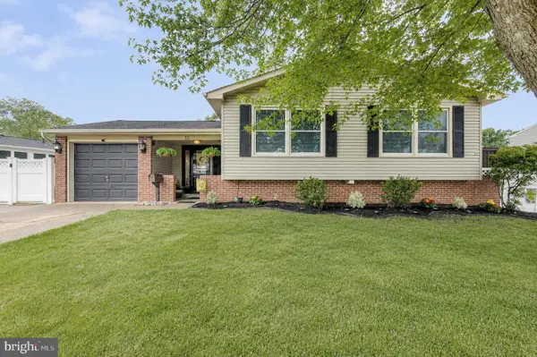 32 Bryant Rd, TURNERSVILLE, NJ 08012