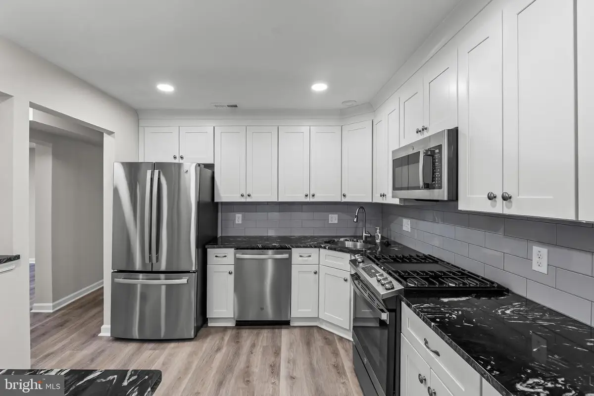 68 Ginger Dr, West Deptford, NJ 08086 - #1