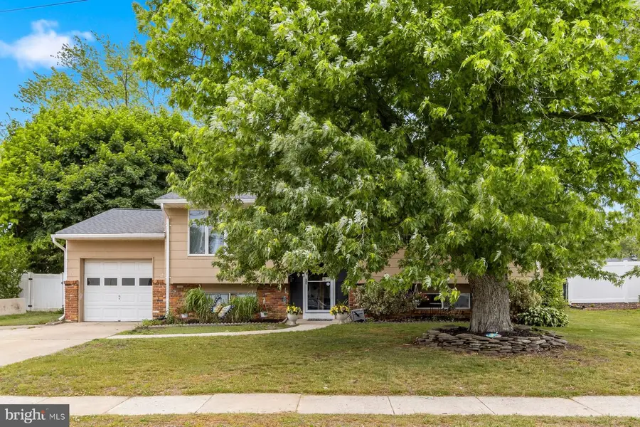 113 Howard Dr, Williamstown, NJ 08094 - #3