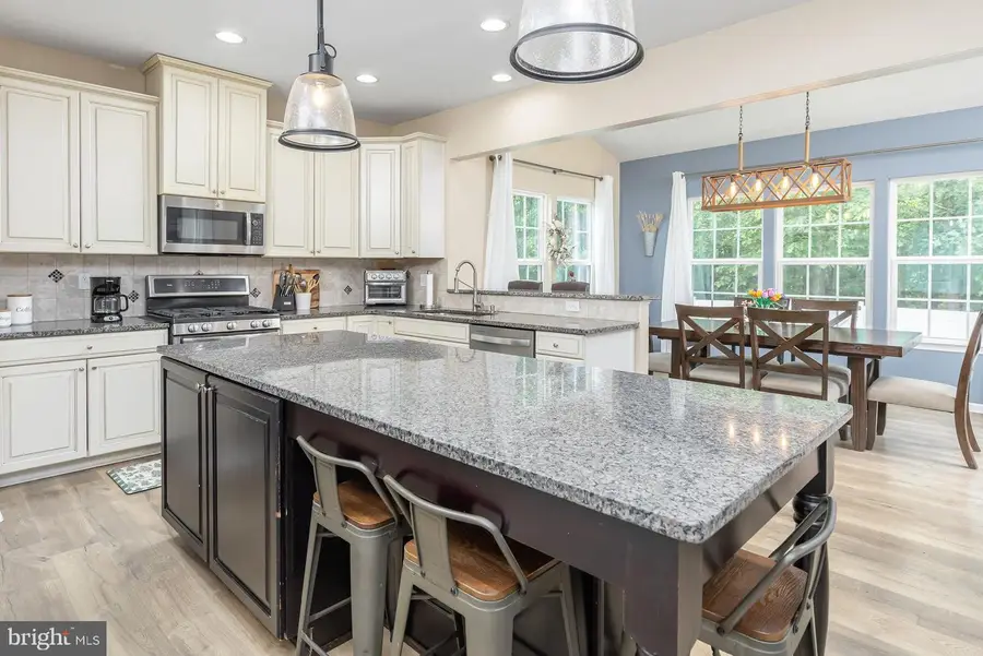 824 Kristin Ln, Williamstown, NJ 08094 - #3