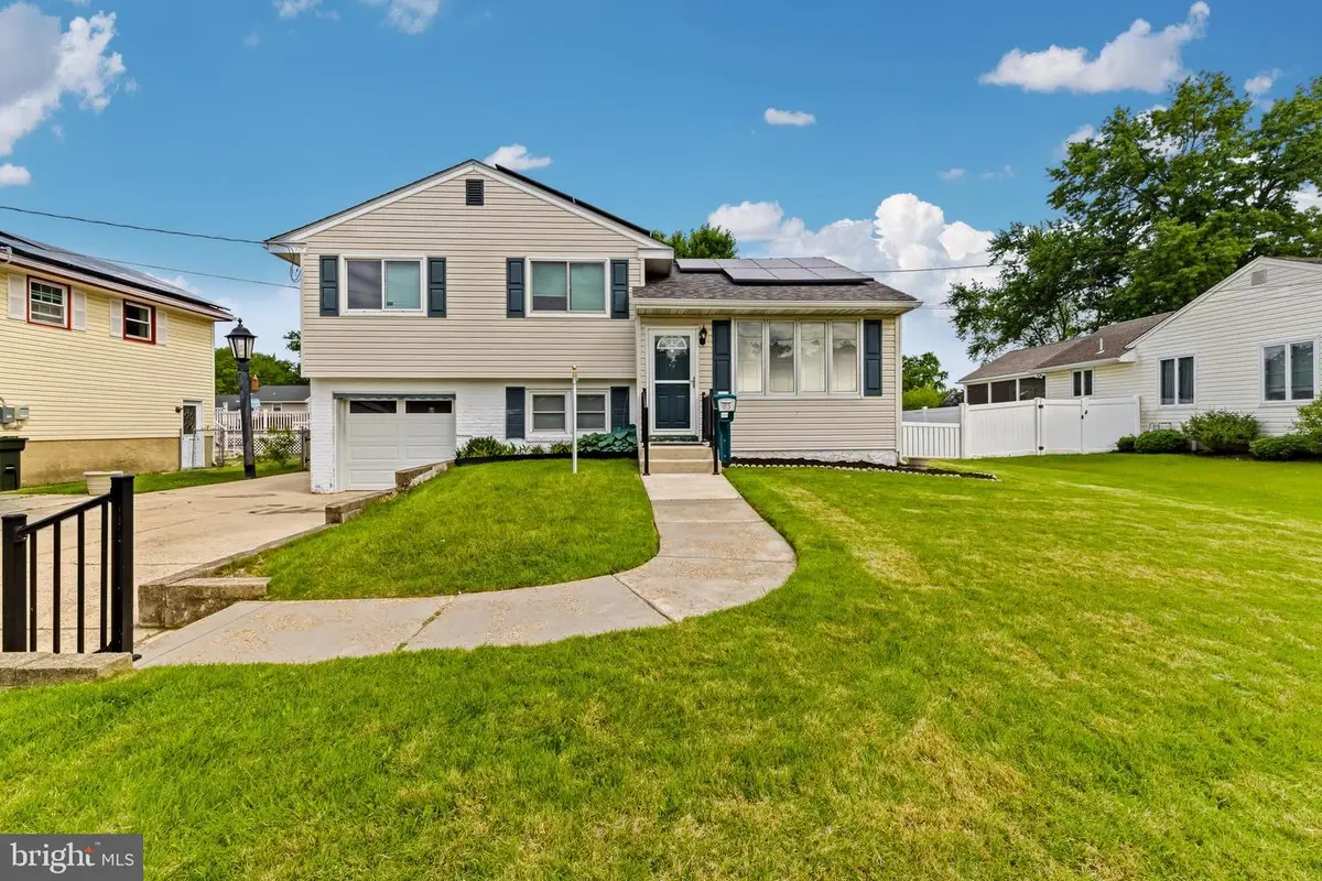 63 Pleasant Valley Dr, West Deptford, NJ 08096 - #1