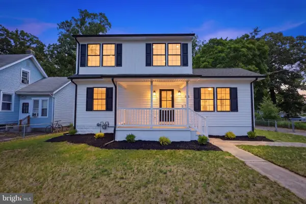 55 Clinton Ave, MANTUA, NJ 08051