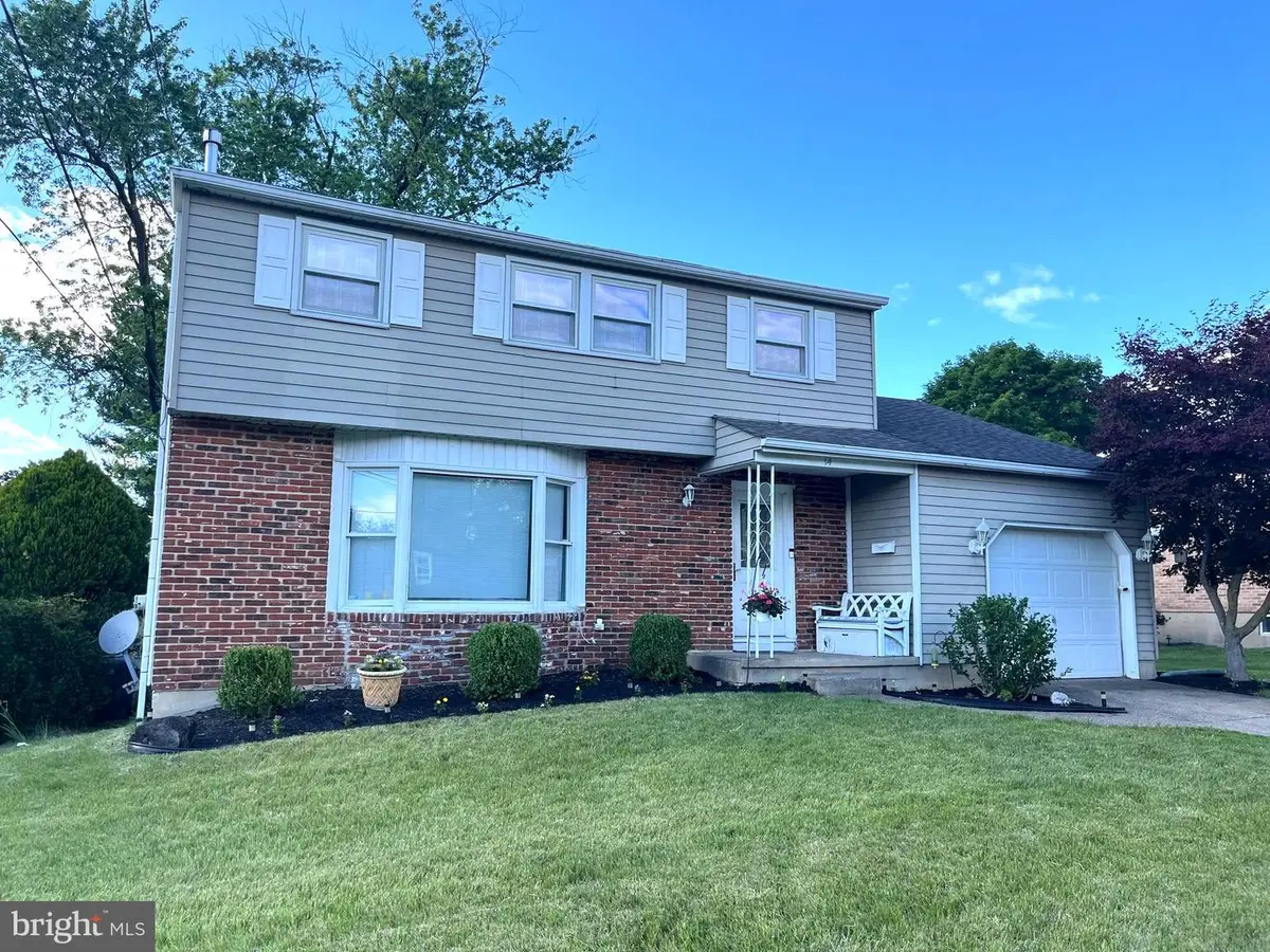 14 School House Ln, Blackwood, NJ 08012 - #1