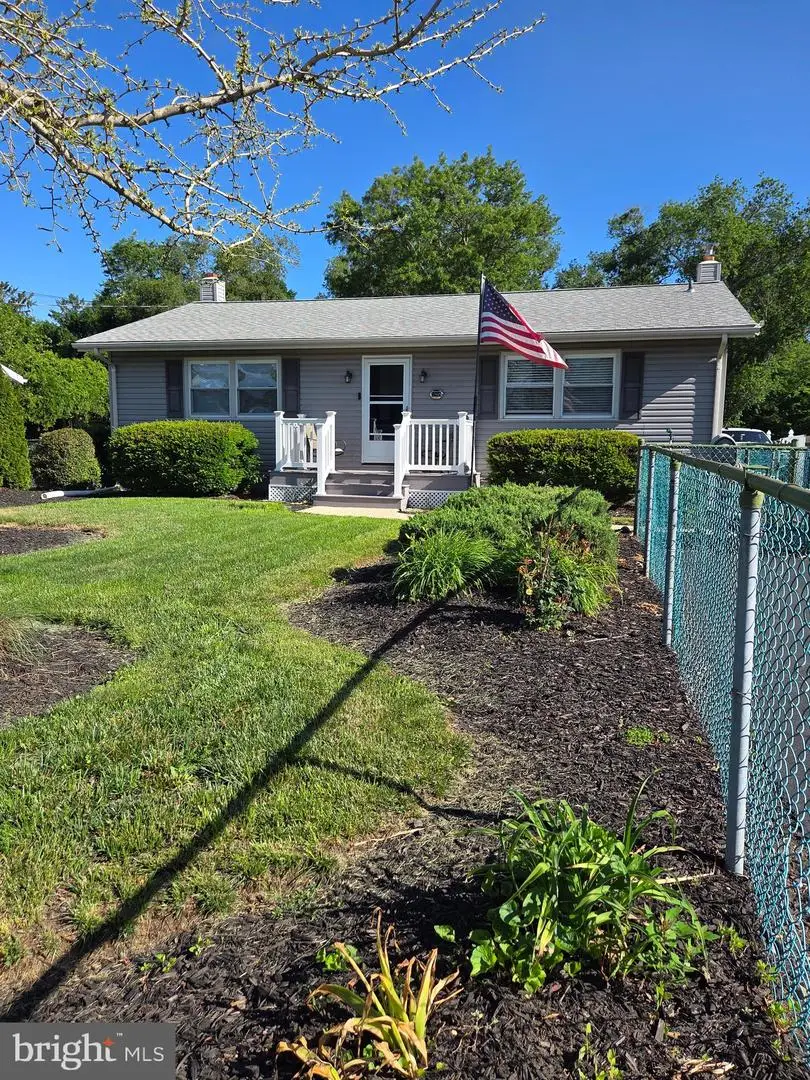 405 E High St, Clayton, NJ 08312 - #1