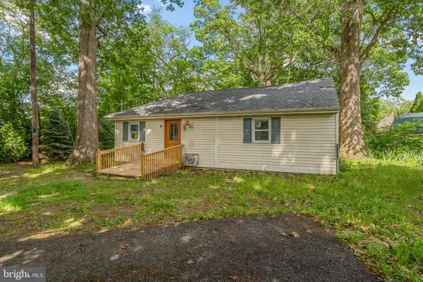 11 Concord Ave, WESTVILLE, NJ 08093