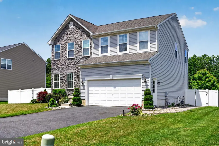 815 Kristin Ln, Williamstown, NJ 08094 - #2