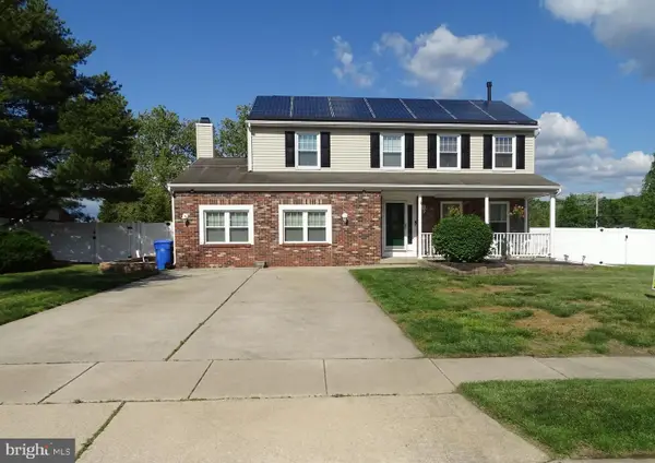 2 Hollybush Dr, GLASSBORO, NJ 08028