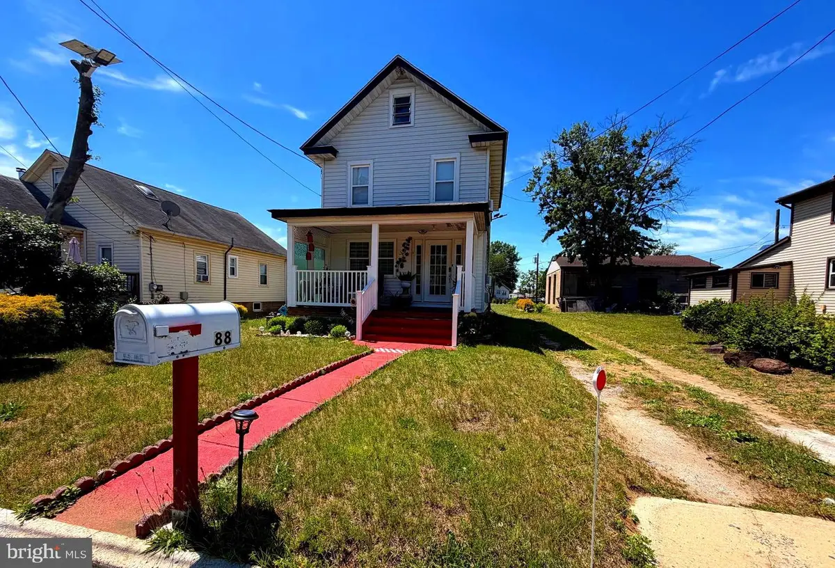 88 Grove St, West Deptford, NJ 08086 - #1