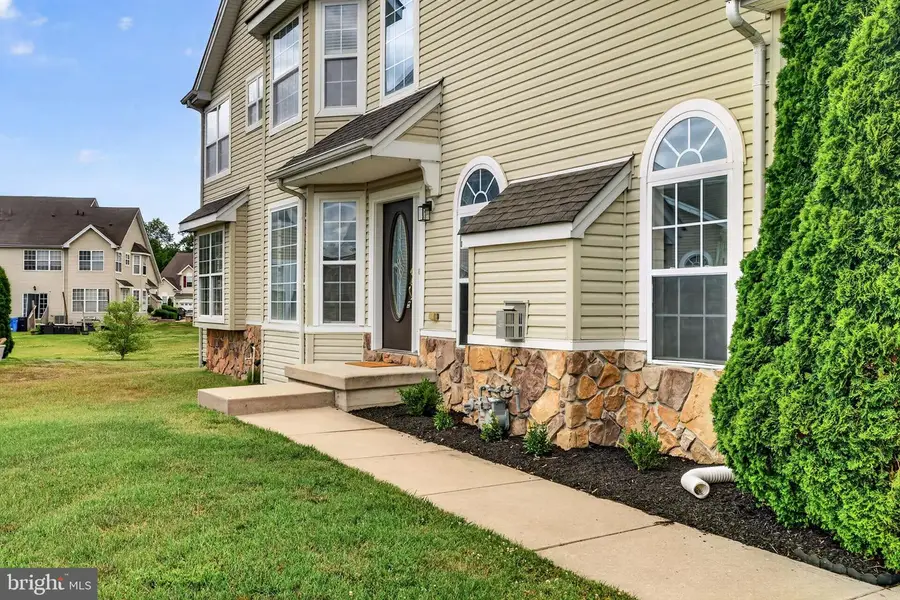323 Keswick Dr, Swedesboro, NJ 08085 - #3