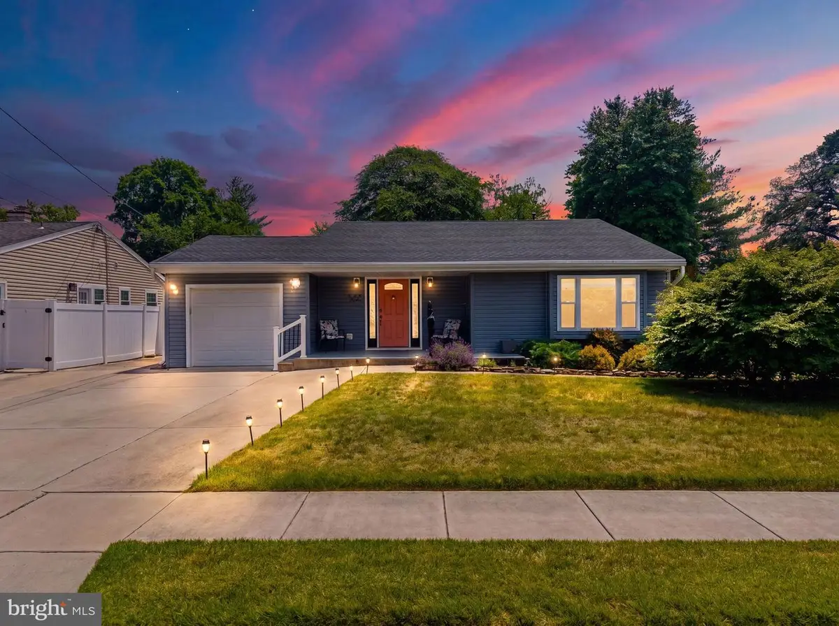 566 Lynn Ave, Woodbury, NJ 08096 - #1