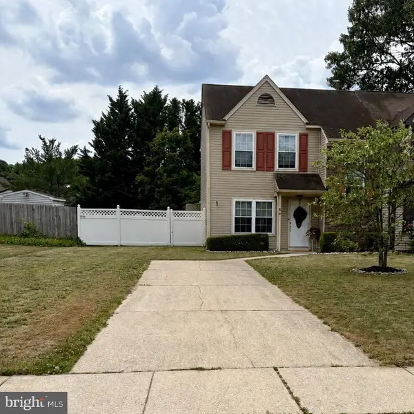 6 Washington Ave, BLACKWOOD, NJ 08012