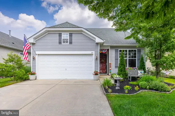 27 Embassy Dr, WOOLWICH TWP, NJ 08085