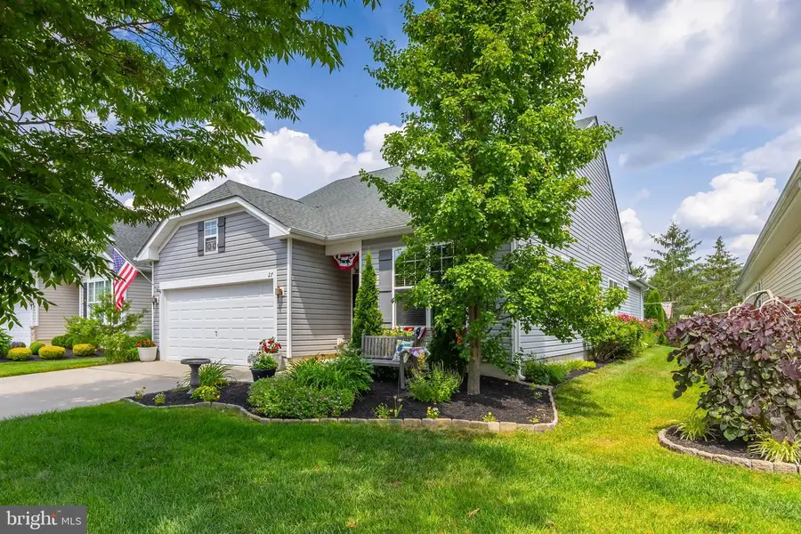 27 Embassy Dr, Woolwich, NJ 08085 - #3