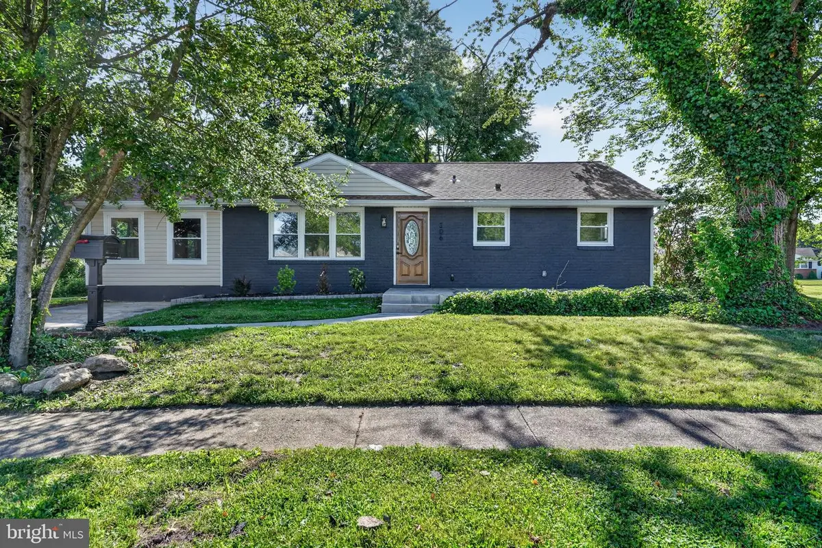 306 May Ct, West Deptford, NJ 08096 - #1