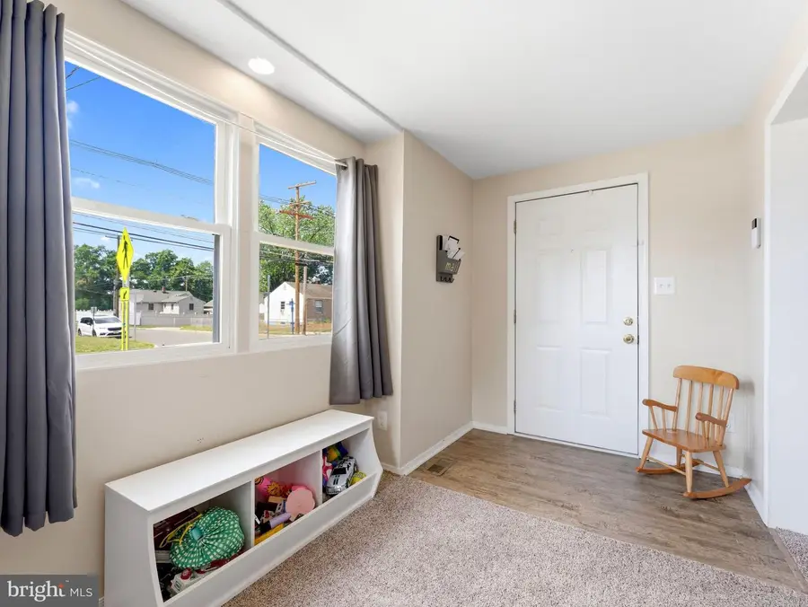 154 Red Bank Ave, West Deptford, NJ 08096 - #3