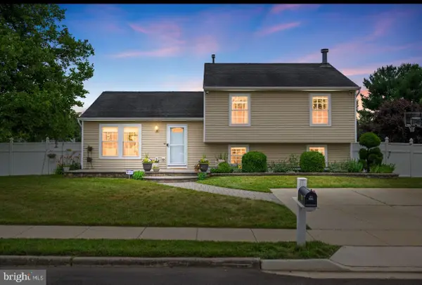 204 Lomond Rd, WILLIAMSTOWN, NJ 08094