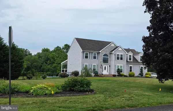 106 Kirschling Dr, SWEDESBORO, NJ 08085