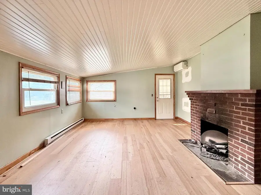 157 Walnut St, Westville, NJ 08093 - #2