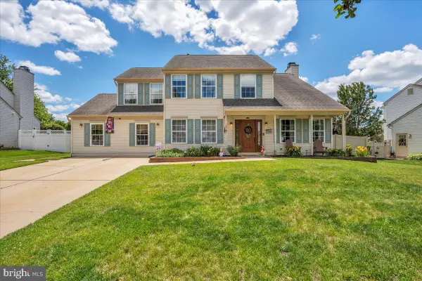 16 E Holly Ave, SEWELL, NJ 08080