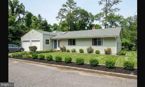 207 Pine St, TURNERSVILLE, NJ 08012