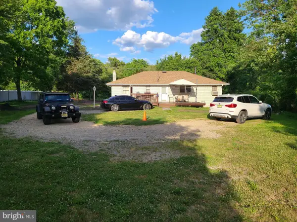 321 N Tuckahoe Rd, WILLIAMSTOWN, NJ 08094
