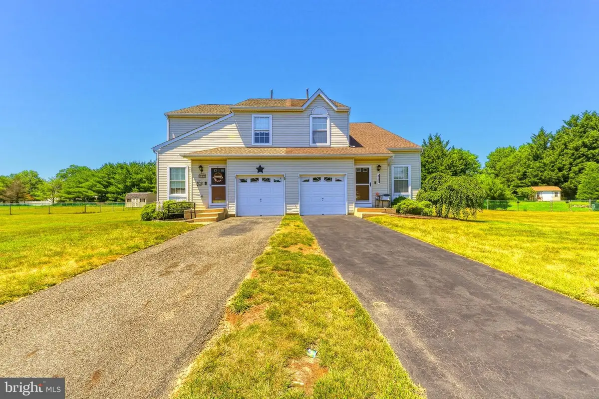 437 Longfellow Dr, Williamstown, NJ 08094 - #1