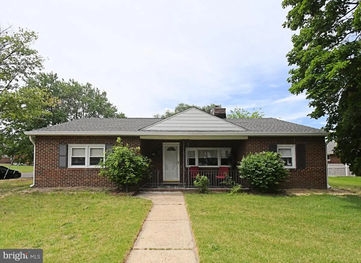 21 Chester Ave, Gibbstown, NJ 08027 - #1