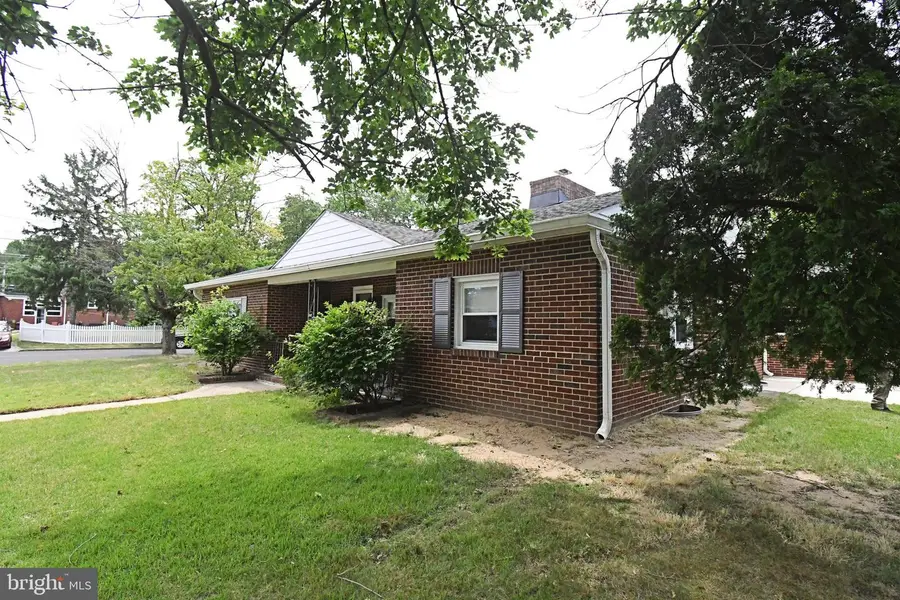 21 Chester Ave, Gibbstown, NJ 08027 - #3