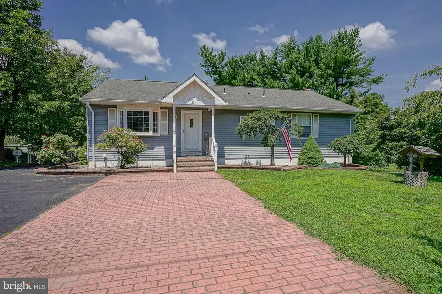 226 N Main St, Mullica Hill, NJ 08062 - #2