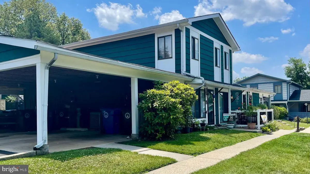 64 Woodway Dr, West Deptford, NJ 08066 - #1