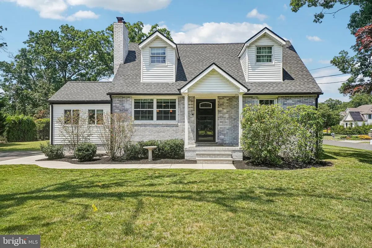 421 Prosser Ave, Williamstown, NJ 08094 - #1