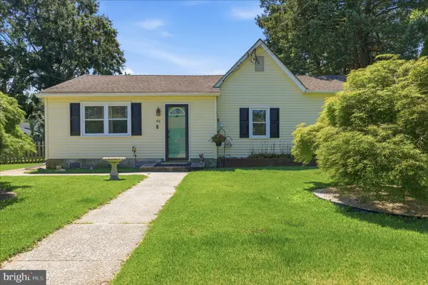 46 W Vine St, GIBBSTOWN, NJ 08027