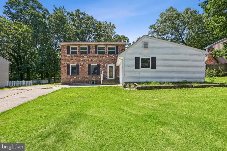 831 Laurel St, Blackwood, NJ 08012 - #2