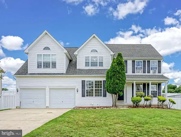 809 Galleria Dr, WILLIAMSTOWN, NJ 08094