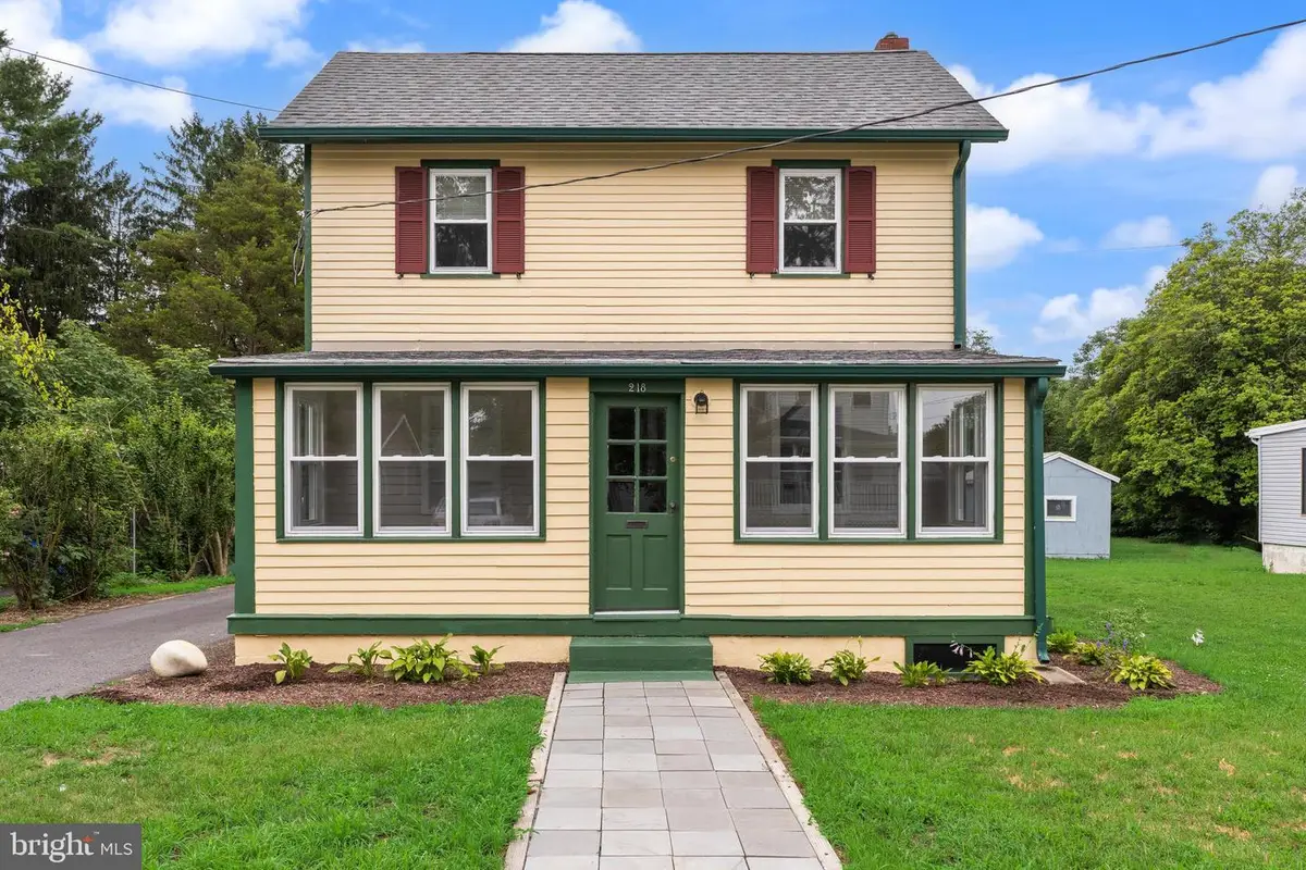 218 E Linden St, Clayton, NJ 08312 - #1