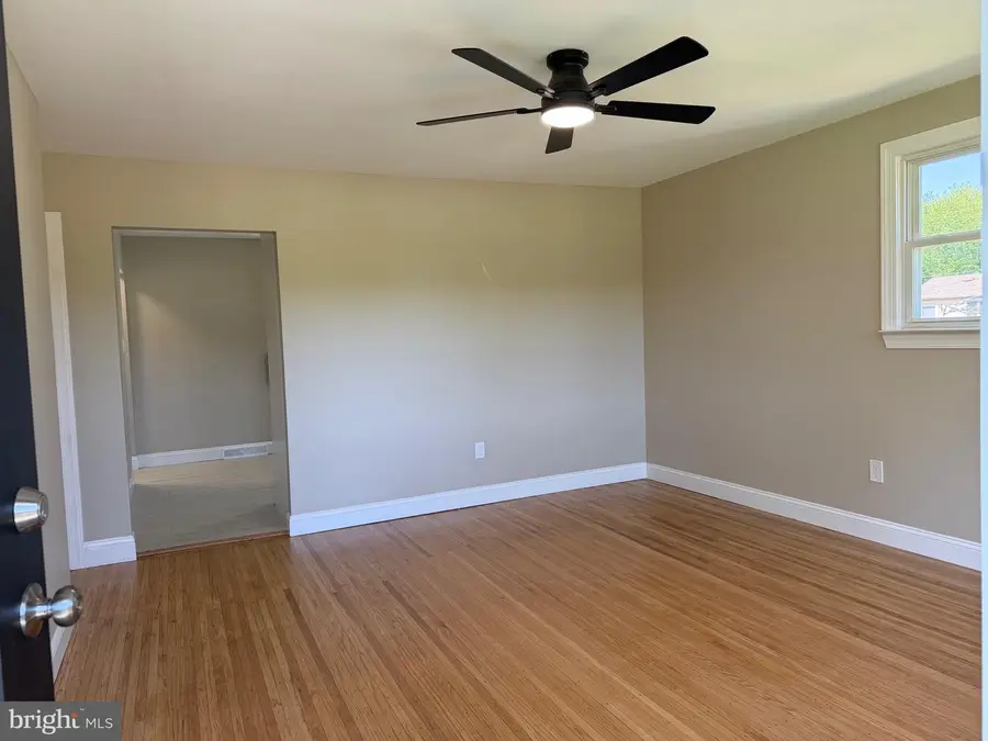 25 Theresa Ln, Williamstown, NJ 08094 - #3