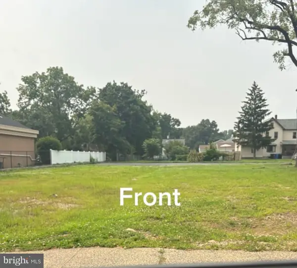 669 N Broad St, WOODBURY, NJ 08096