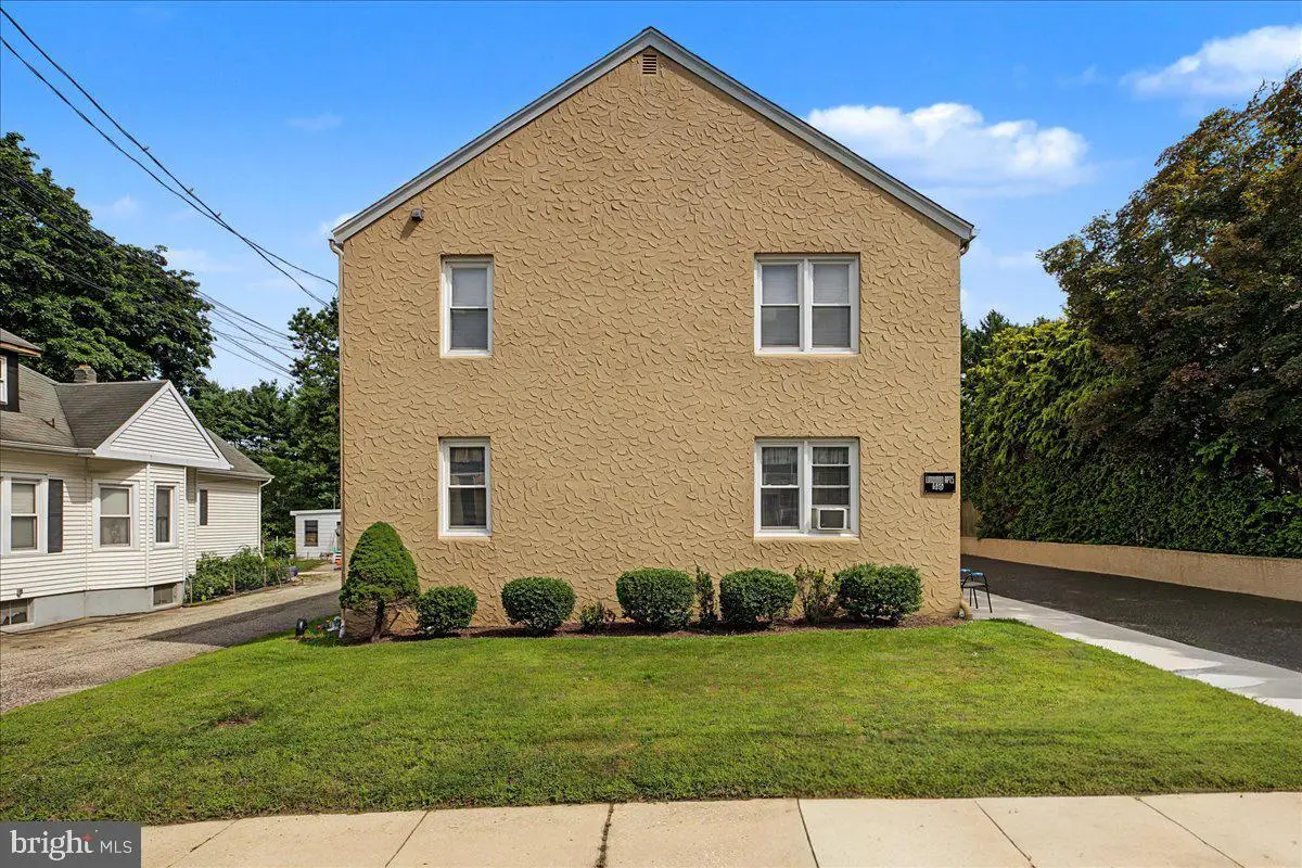 56 Linwood Ave, Williamstown, NJ 08094 - #1