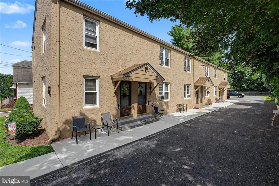 56 Linwood Ave, Williamstown, NJ 08094 - #2