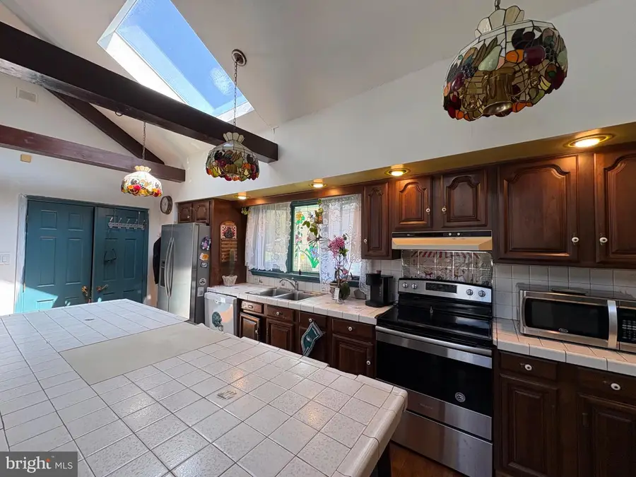 816 Indian Trl, Woodbury, NJ 08096 - #3