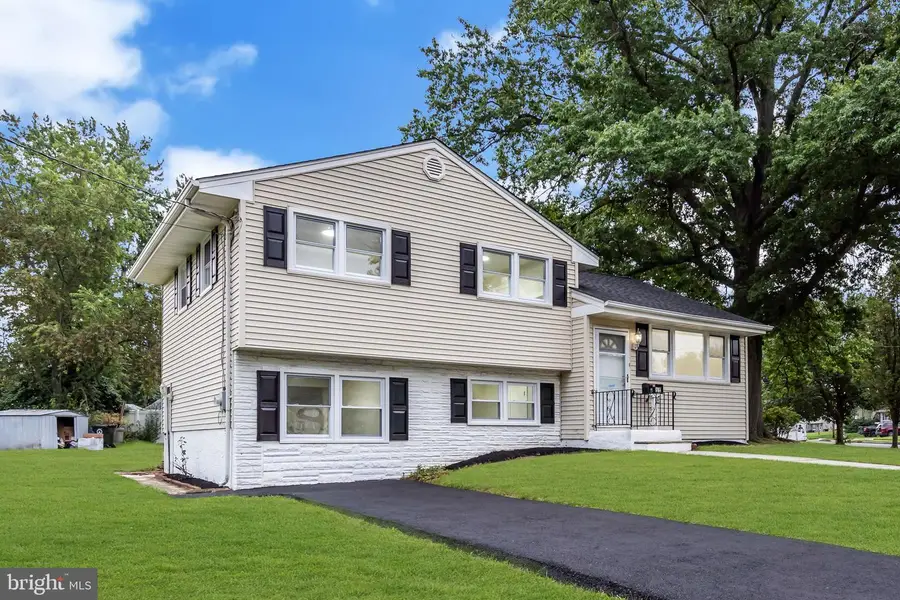 11 Pleasant Valley Dr, West Deptford, NJ 08096 - #3